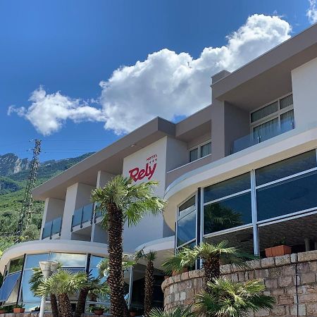 Hotel Residence Rely Brenzone sul Garda Eksteriør bilde