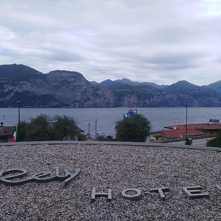 Hotel Residence Rely Brenzone sul Garda Eksteriør bilde