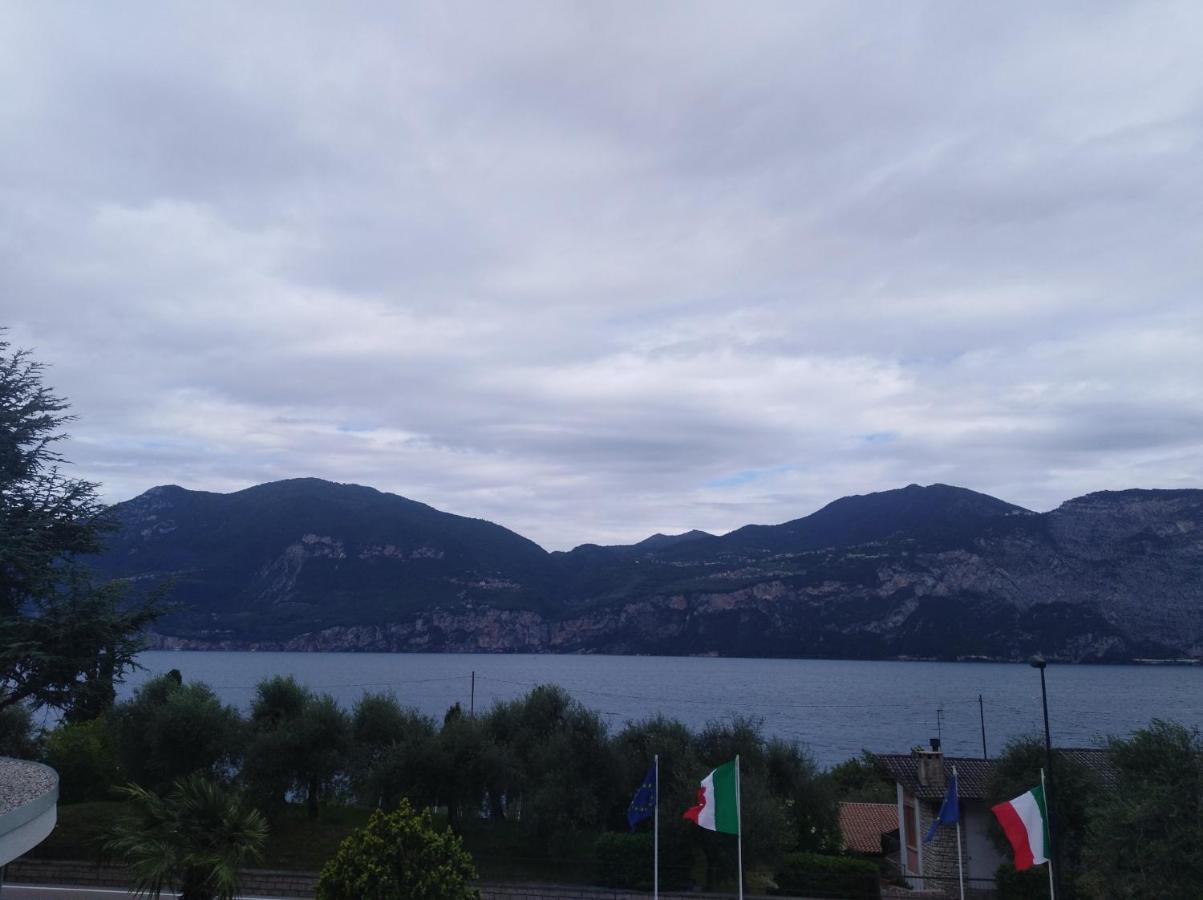 Hotel Residence Rely Brenzone sul Garda Eksteriør bilde